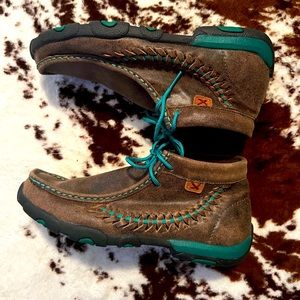 Twisted X Woman’s Driving Moccasin in Turquoise Trim, Size 7
